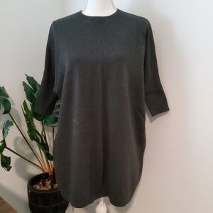 Forever 21 Dark Gray Crew Neck Sweater